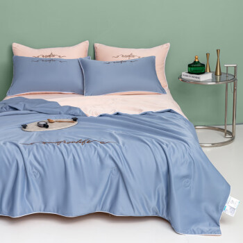 環(huán)孤簡(jiǎn)約夏涼被大豆纖維冰絲-220*240cm單夏被-字母刺繡-宇航藍(lán)+米